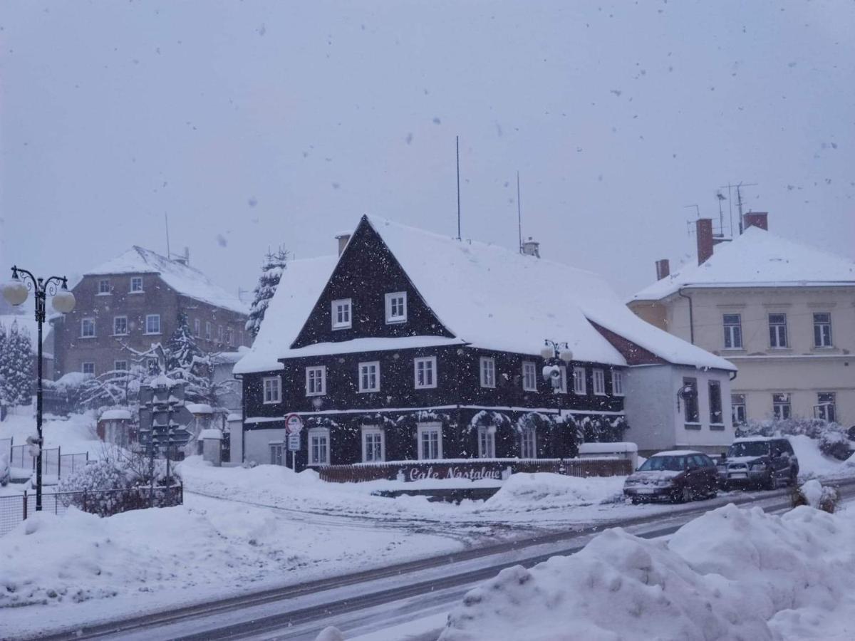 Cafe Nostalgie Dvouluzkovy Romanticky Pokoj Krasna Lipa Exterior foto
